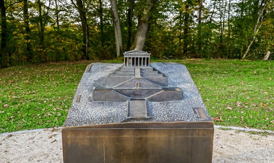 Bronzemodell der Walhalla